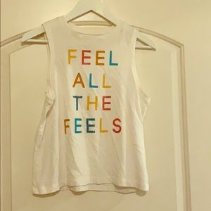 White shirt no sleeve